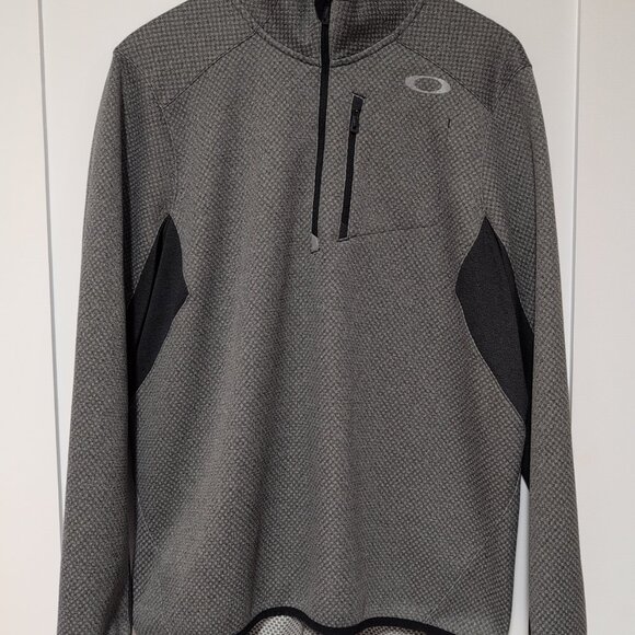 Oakley Other - Oakley Men's Pull Over Quarter Zip Grey